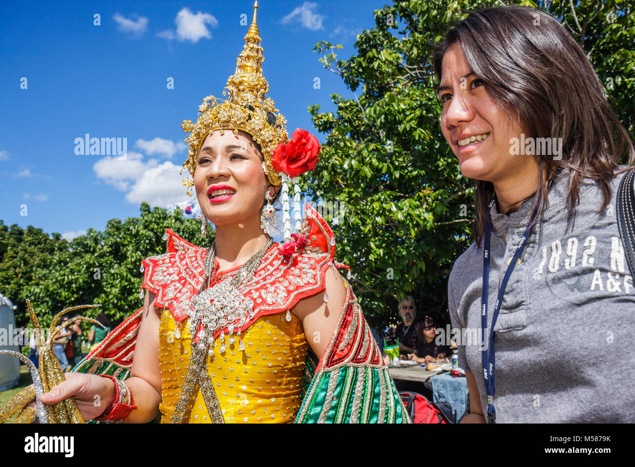 Miami Florida, Homestead, Redlands, Fruit and Spice Park, Asian Culture Festival, Festivals, Feier, Messe, Manorah Thai Dancer, Thailand, Volkskunst, Stockfoto
