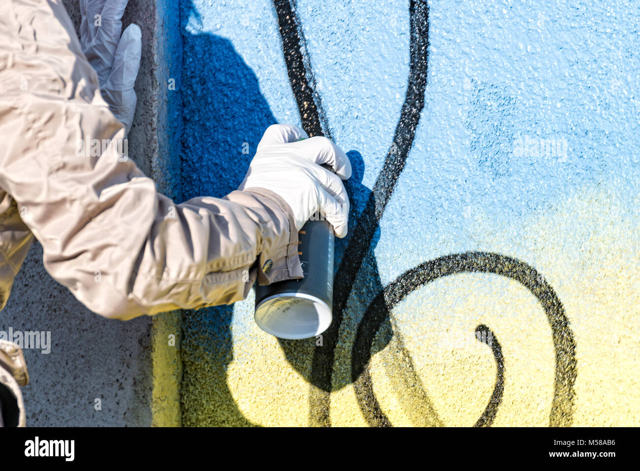 Graffiti an der Wand gesprüht Stockfoto