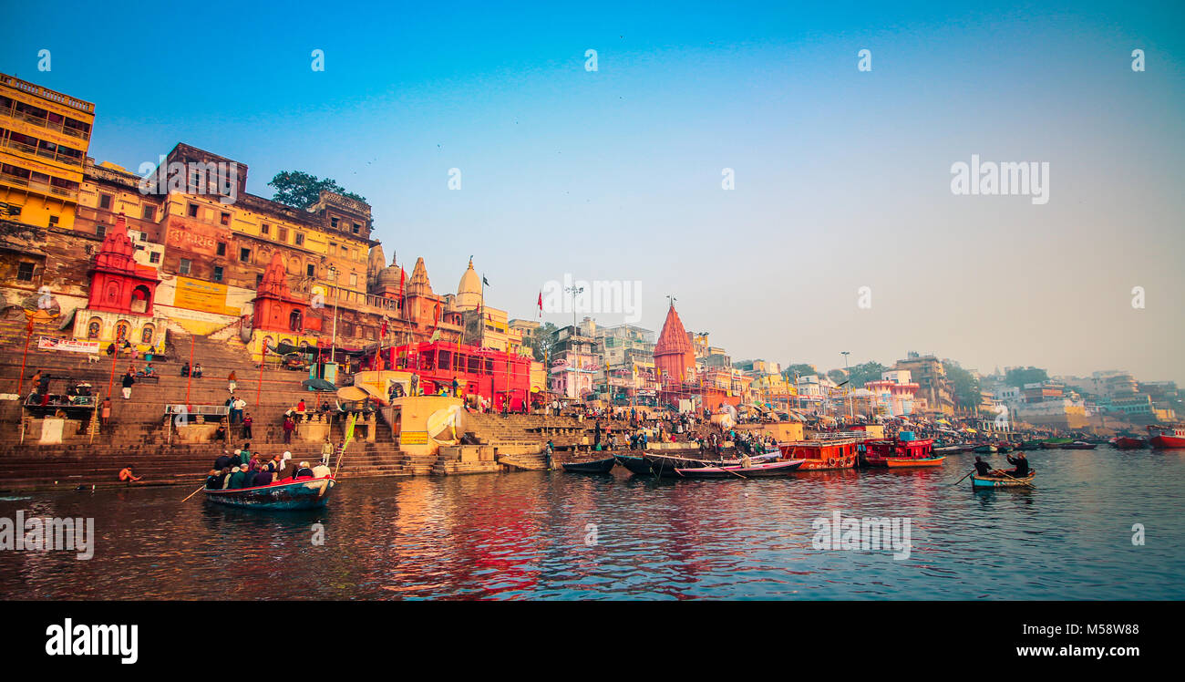 Varanasi Ghat, Uttar Pradesh, Indien Stockfoto