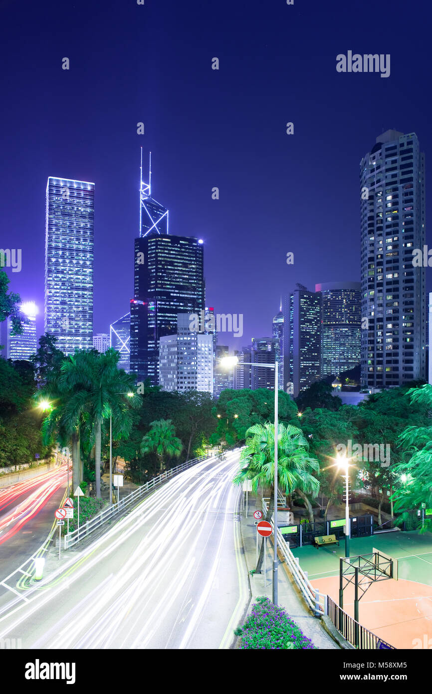 Skyline der Wolkenkratzer von der Kreuzung der Cotton Tree Drive und Garden Road, Chung Wan (Central District), Hong Kong Island, Hong Kong, China, EIN Stockfoto