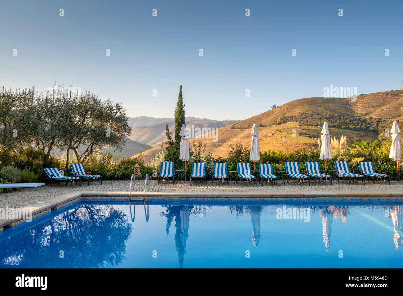 Pool in der Casa do Visconde de Chanceleiros in Pinhao, Flusskreuzfahrten auf dem Douro Tal, Portugal Stockfoto