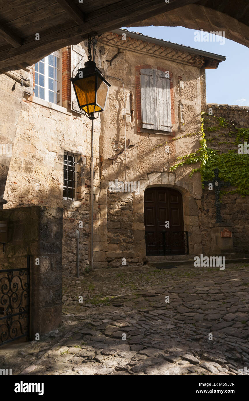 Elk 225-1291 v Frankreich, Tarn, Penne, Dorfstraße Szene Stockfoto