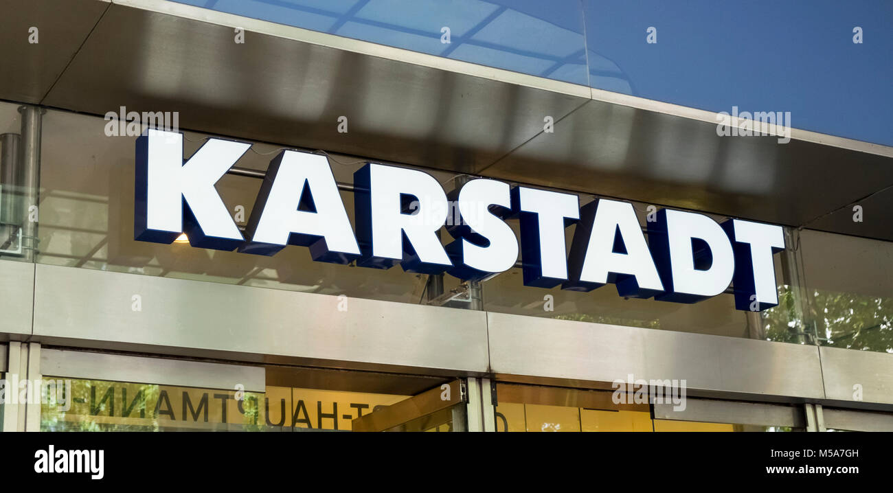Karstadt Zeichen logo, Deutschland Stockfoto