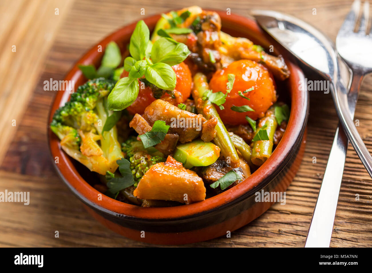 Leckere rustikale spanische Mediterrane Tapas Vorspeisen Fingerfood Stockfoto