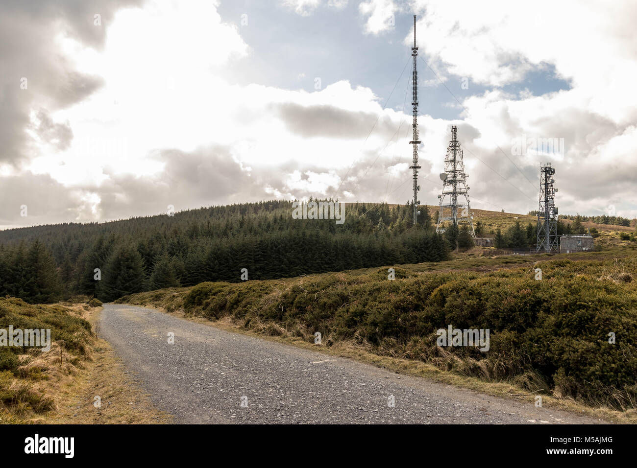 Zelle Turm und Radio Türme auf Ticknock, Dublin, Irland. Stockfoto