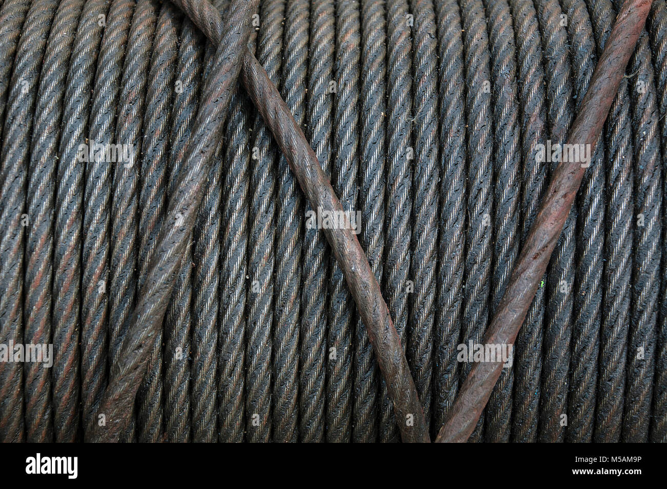 Kabel für das Ziehen von Booten auf der Helling vroundia eine Winde. Stockfoto