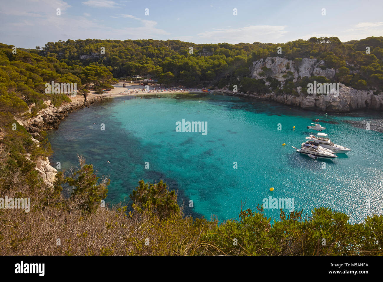 Erhöhten Blick auf Cala Macarella Menorca, Balearen, Spanien Stockfoto