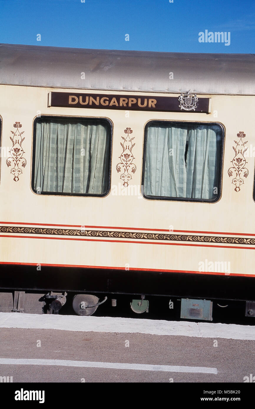 Dungarpur Fahrgastraum der Palast auf Rädern Zug, Jaisalmer, Rajasthan, Indien Stockfoto