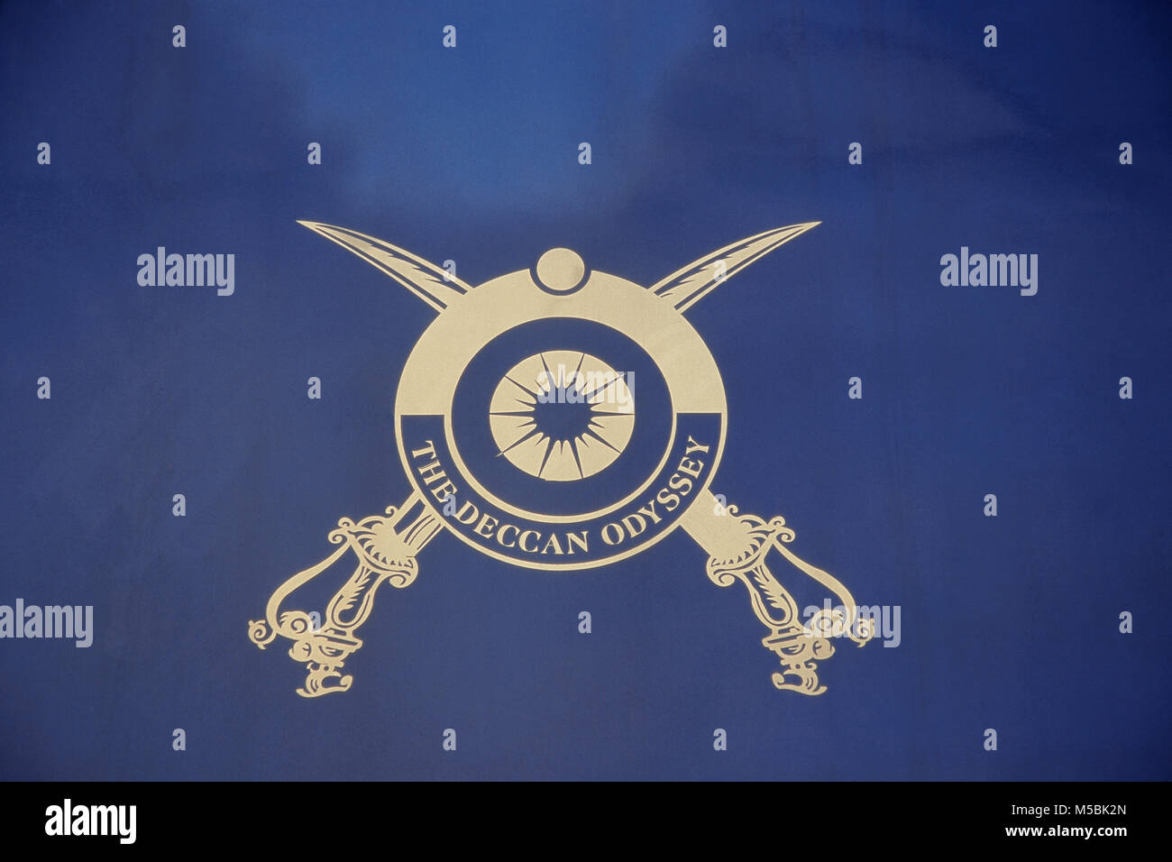 Symbol des Deccan Odyssey Zug von Maharashtra Indien Stockfoto