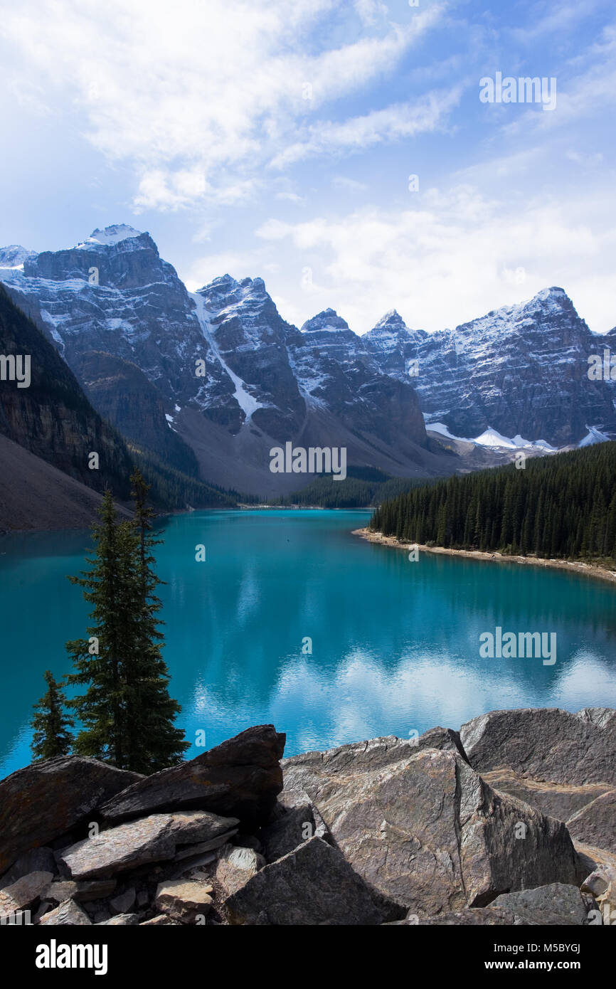 Moraine Lake im Tal der zehn Gipfel Banff National Park, Alberta, Kanada Stockfoto