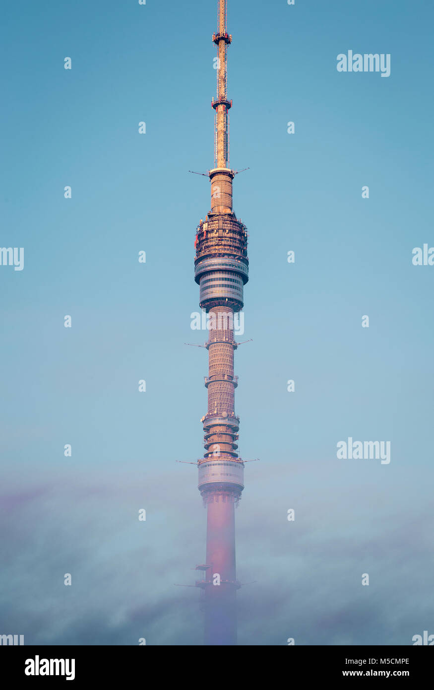 Fernsehturm Ostankino in Moskau, Russland Stockfoto