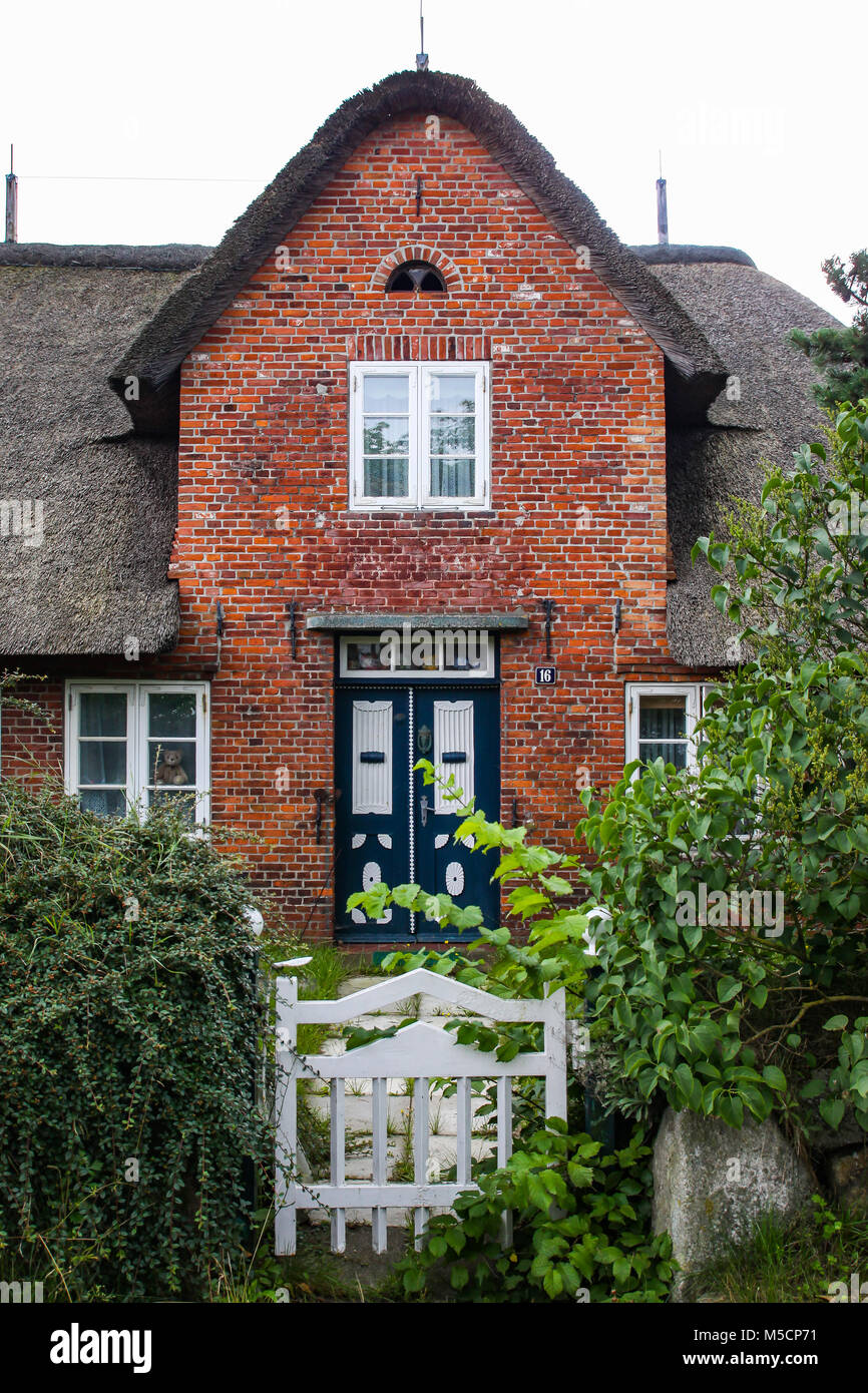 Reetgedeckte Haus Im Dorf Keitum Auf Der Nordfriesischen Insel
