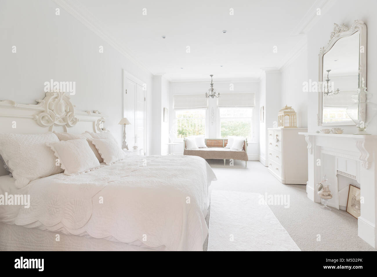 Weiß, Luxus Home Showcase interior Schlafzimmer Stockfoto
