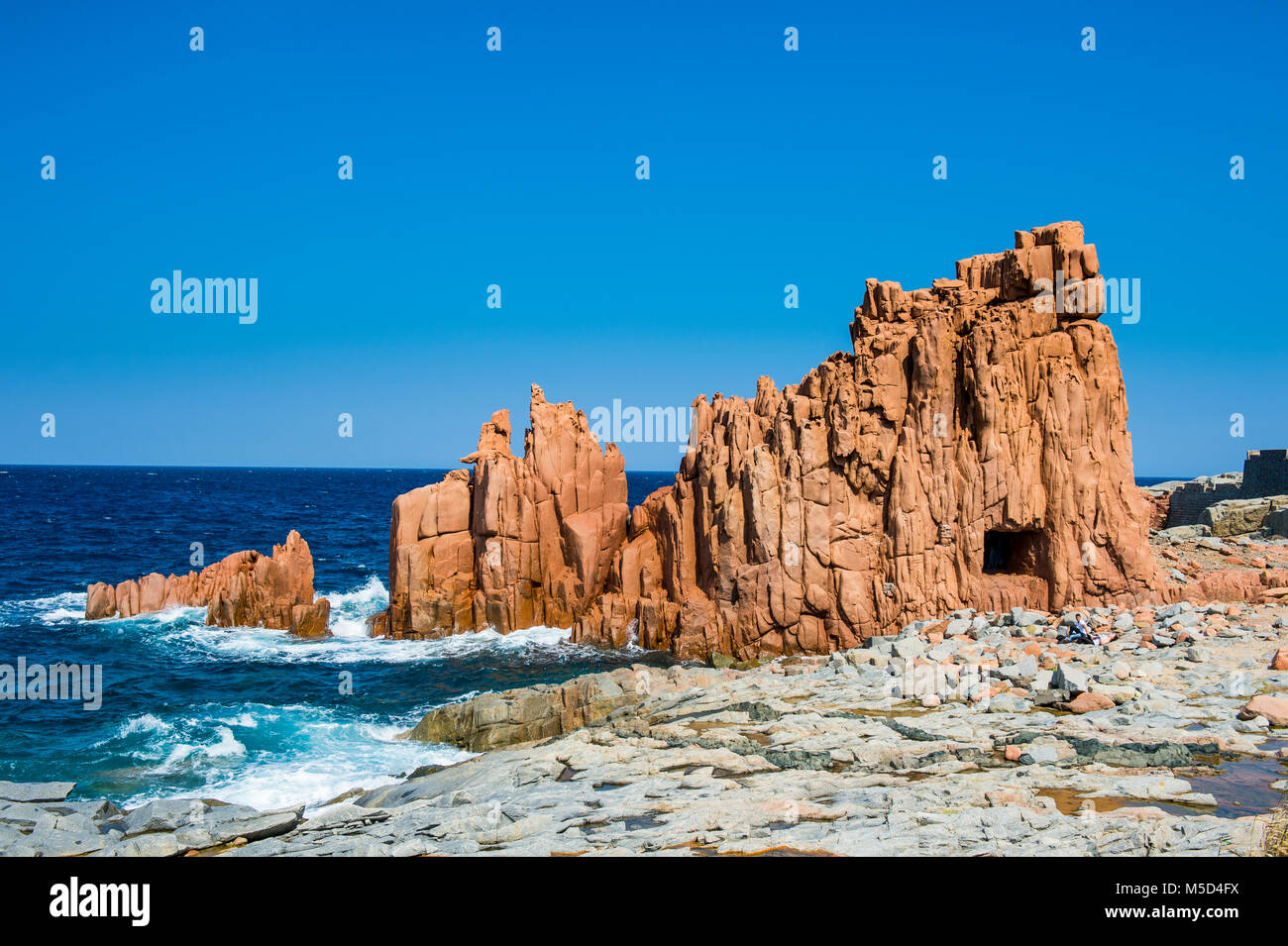 Felsen am Strand von Rocce Rosse, Arbatax, Sardinien, Italien Stockfoto