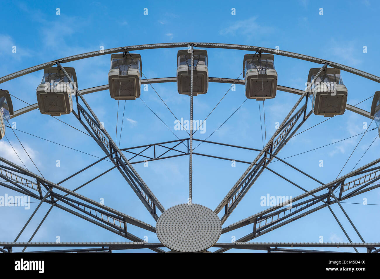 Großes Riesenrad Vergnügungspark fahren Stockfoto