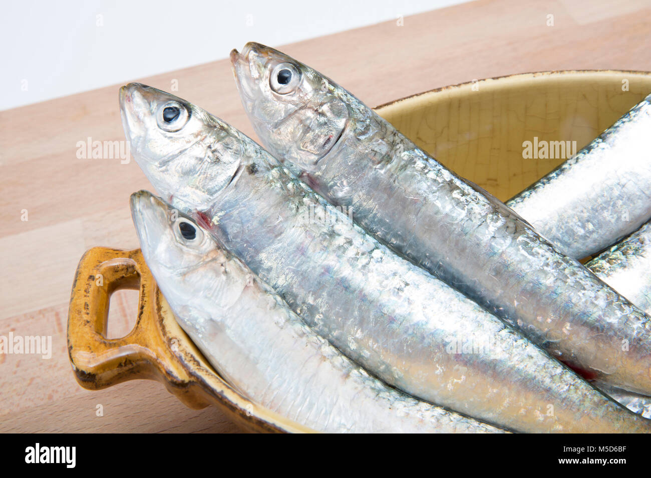 Sind Sardellen Und Sardinen Das Gleiche www.alamy.de