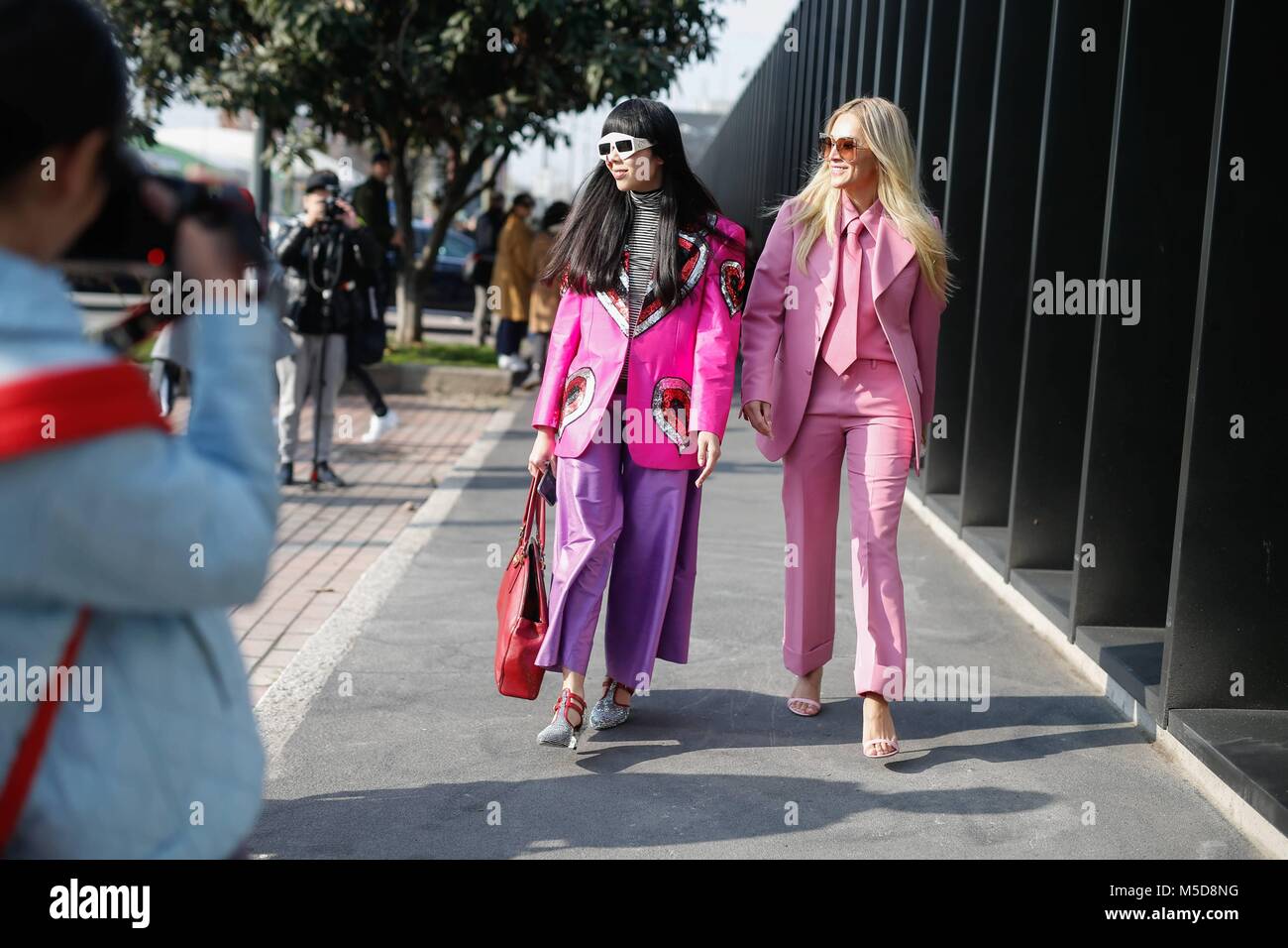 Blogger Susie Bubble und Tina Leung an der Gucci show in Mailand auf der Modewoche - Mar 21, 2018 - Foto: Start- und Landebahn Manhattan/Michael Ip*** Für die redaktionelle Nutzung nur*** | Verwendung weltweit Stockfoto