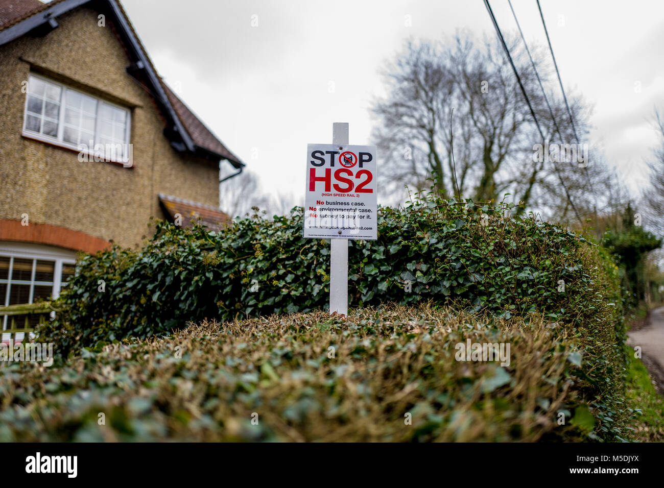 London, Großbritannien. 22 Feb, 2018. Die Wildlife Trusts sagen beide Phasen von Gebäude SH2 direkt auf die Natur- und Tierwelt, die zu einem Verlust der Biodiversität führen könnte. Den Chilterns, Buckinghamshire und Oxfordshire - Hier, historische Gebäude sind in Gefahr von Beschädigungen oder Zerstörung, und die restlichen Bewohner Lärmbelästigung Gesicht. Credit: Velaren Grant/ZUMA Draht/Alamy leben Nachrichten Stockfoto