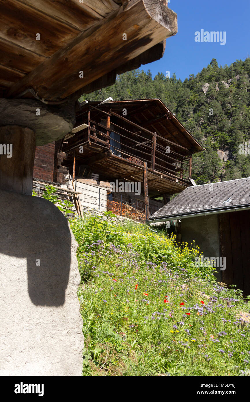 Haus, Häuser, Holzhaus, Holz, Berg Dorf, Dorf Stockfoto