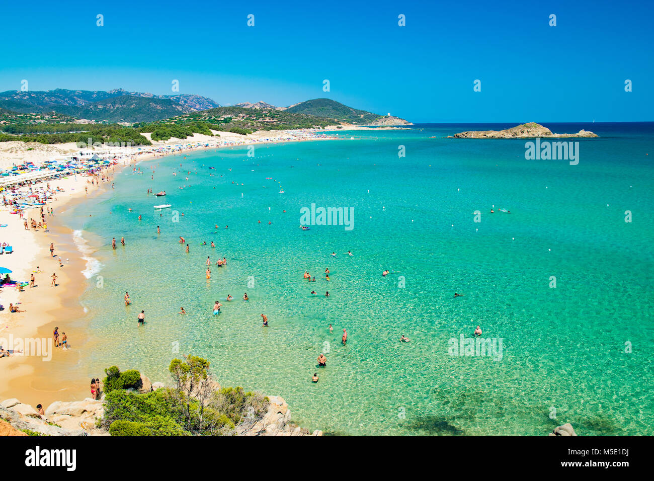 Panorama von den wunderschönen Stränden von Chia, Sardinien, Italien. Stockfoto