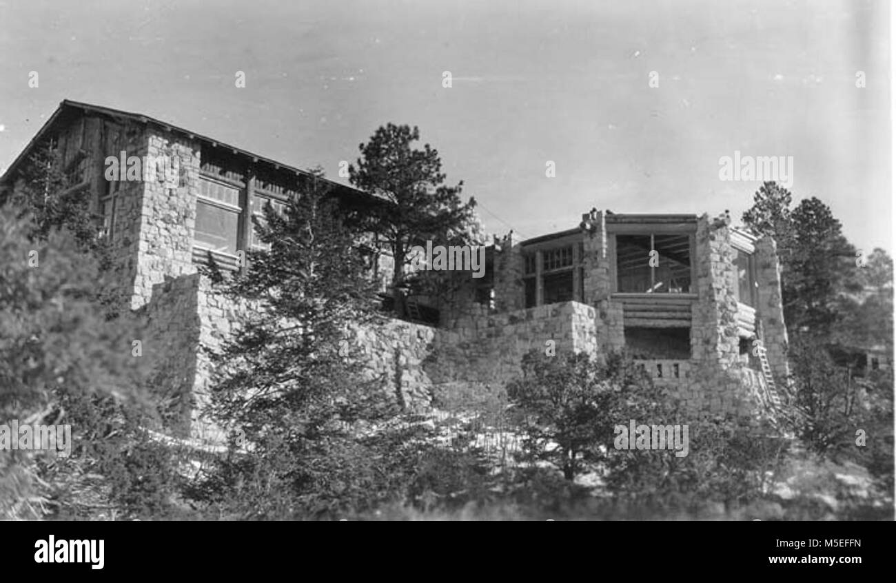 Grand Canyon historischen Original noch Rim Lodge c ORIGINAL GRAND CANYON LODGE IM BAU. Gebäude kurz vor der Vollendung steht. NORTH RIM. 21. JAN 1928. . Stockfoto