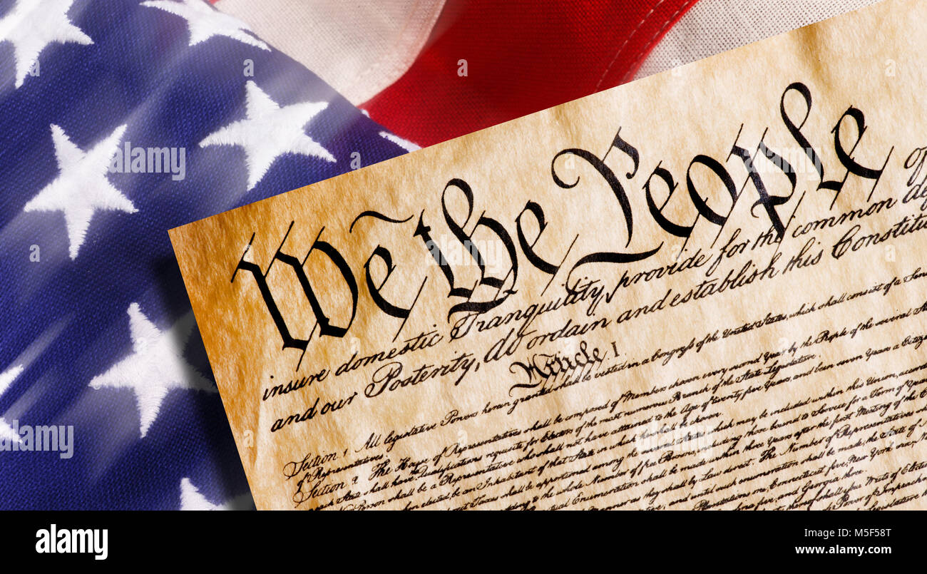 Verfassung von Amerika, die Leute, die wir withAmerican Flagge. Stockfoto