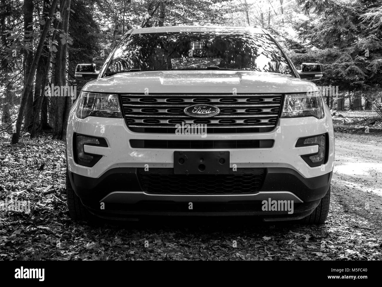 Weißen Ford Explorer Stockfoto