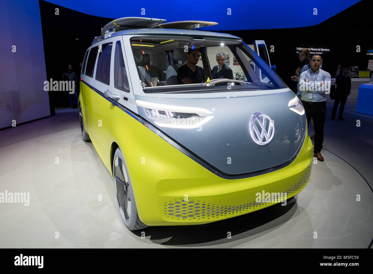 FRANKFURT, Deutschland - 12.September 2017: Volkswagen I.D. Buzz electric Selbstfahrer Wohnmobil auf der Frankfurter Automobilausstellung IAA 2017 gezeigt. Stockfoto
