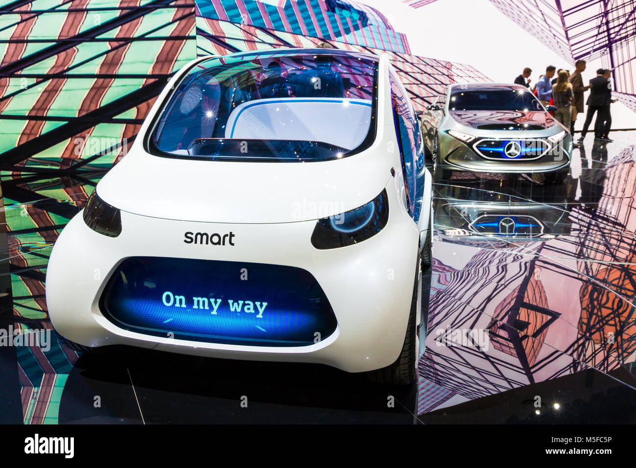 FRANKFURT, Deutschland - 13.09.2017: Smart Vision EQ ForTwo Selbstfahrer City Car auf der Frankfurter Automobilausstellung IAA 2017 präsentiert. Diese neue Smart ist eine ur Stockfoto