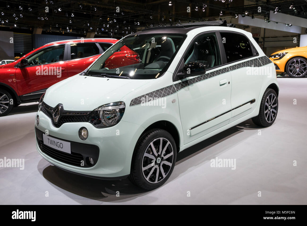 Is A 2018 Renault Twingo Cabrio The Best City Car? - nfrudnf