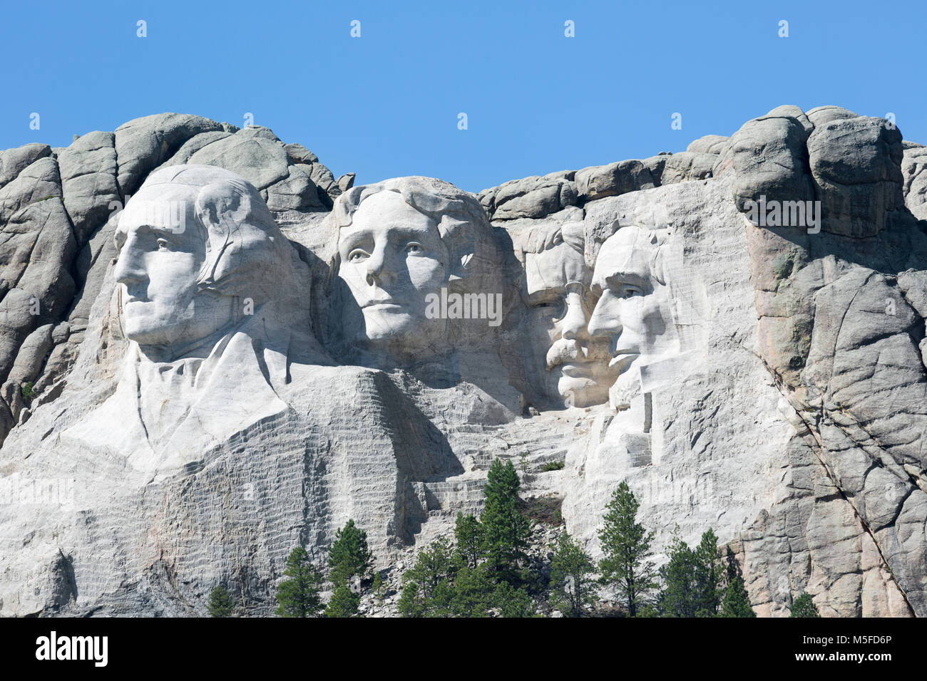 SD 00002-00 ... South Dakota - Presendents George Washington, Thomas Jefferson, Theodore Roosevelt und Abraham Lincon geschnitzt in einem Berghang an Mou Stockfoto