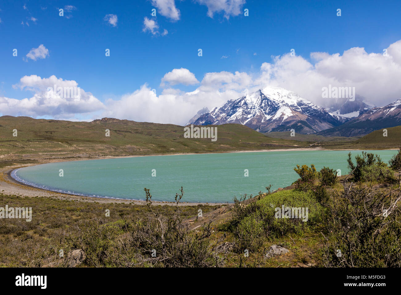 Gletscher gespeist See südlich von El Calafaté, Patagonien, Argentinien Stockfoto