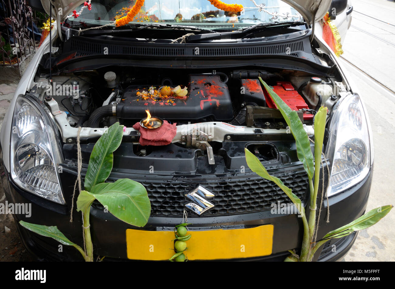 Neues Auto Pooja, Kolkata, West Bengal, Indien, Asien - Sar 261 662 Stockfoto