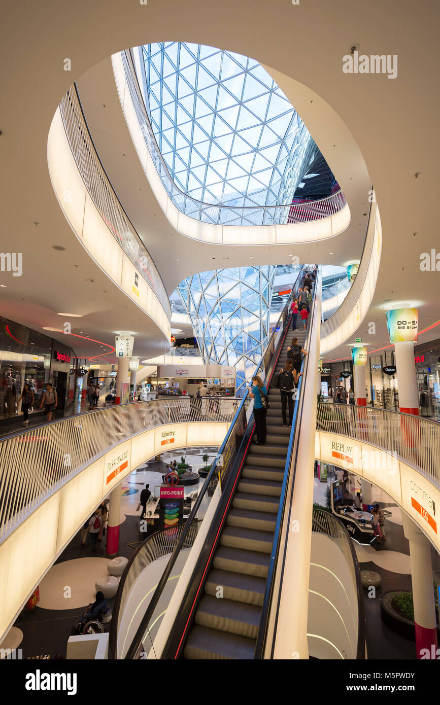 Frankfurt am main die zeil Stockfotos und bilder Kaufen Alamy