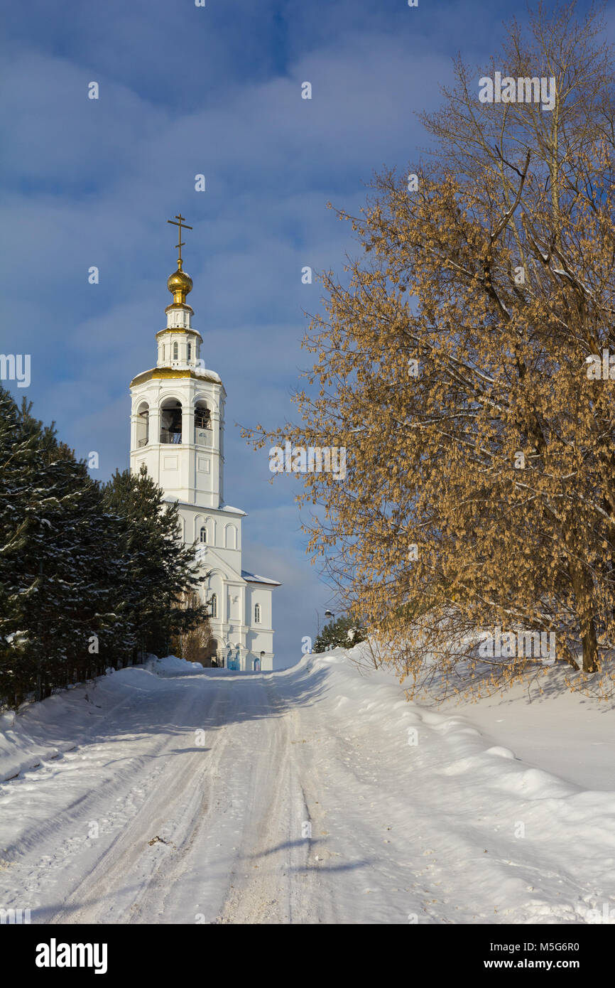 Kasan, Russland, 9. Februar 2017, Zilant Kloster - älteste orthodoxe Gebäude in der Stadt - Winter russische Landschaft Stockfoto