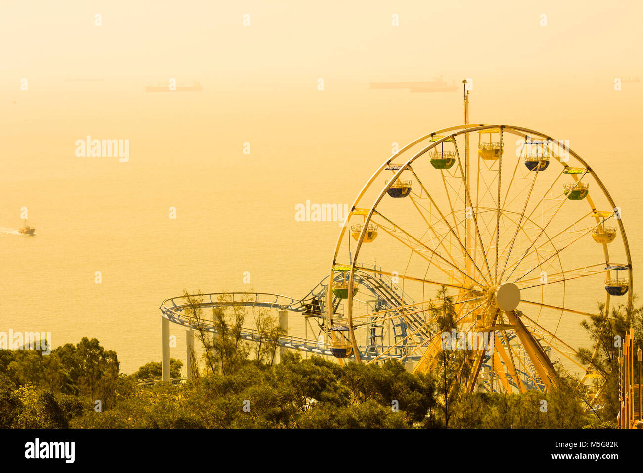 Riesenrad im Vergnügungspark, Ocean Park, Hong Kong, China Stockfoto