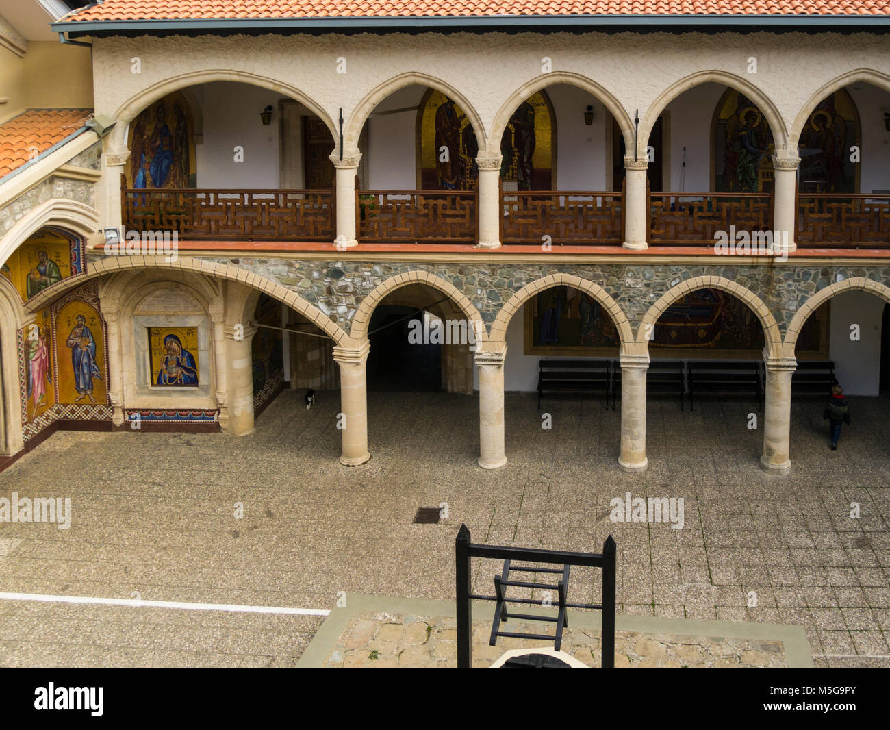 Auf Innenhof im Kloster Kykkos eine der reichsten und bekanntesten Klöster auf Zypern gegründet Ende 11 thc Jungfrau geweiht Stockfoto