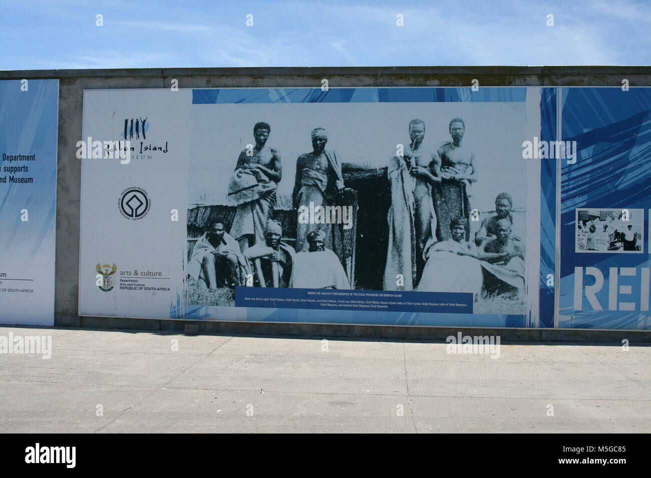 Freiheit Plakate in den Hafen von Robben Island, UNESCO-Weltkulturerbe, Kapstadt, Südafrika Stockfoto