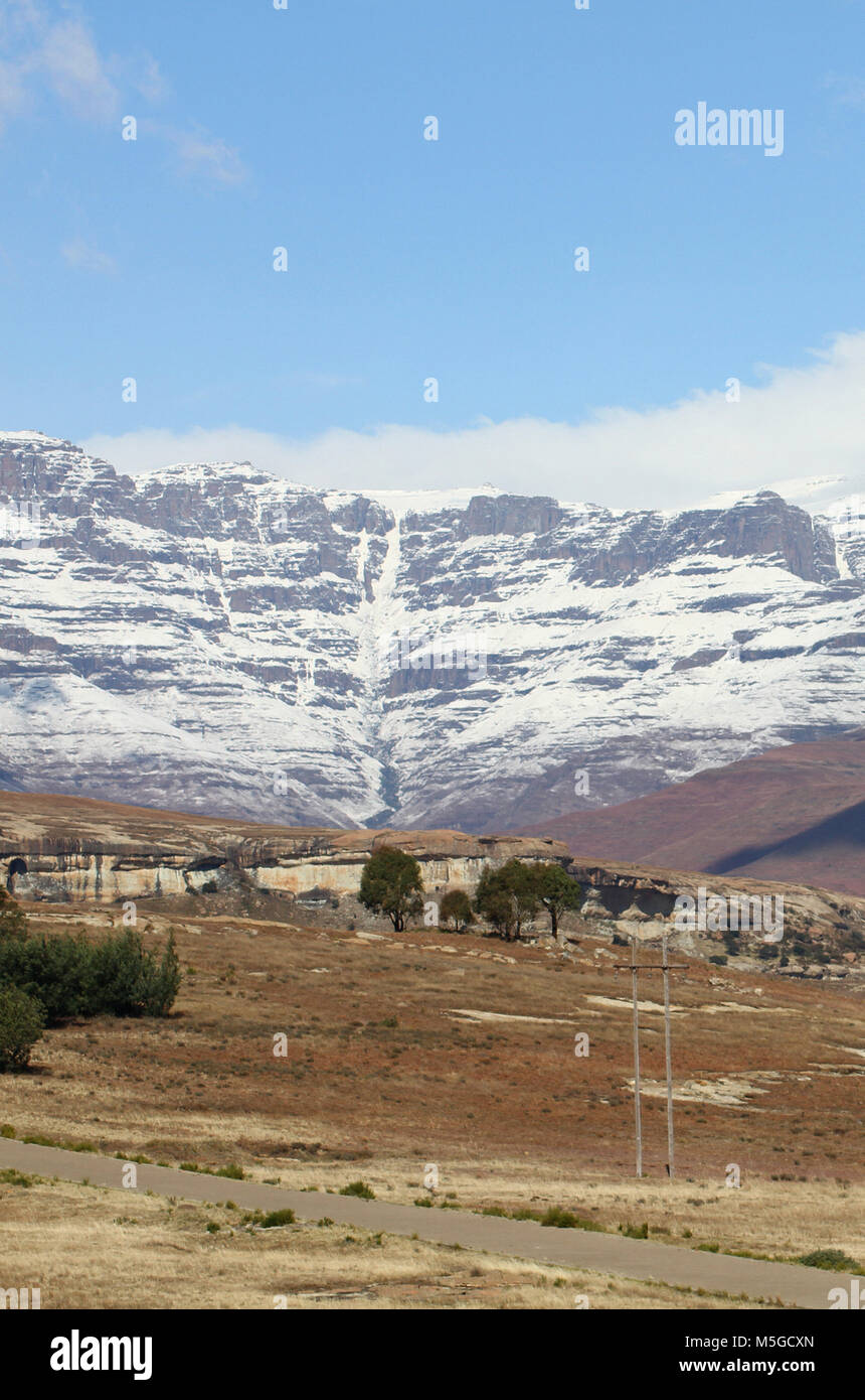 Drakensberge mit Schnee, Südafrika Stockfoto