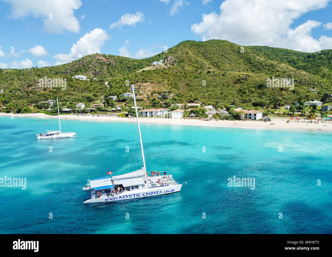 Mystic Cruises Touristenkatamaran, Turner's Beach, Picarts Bay, Antigua Stockfoto