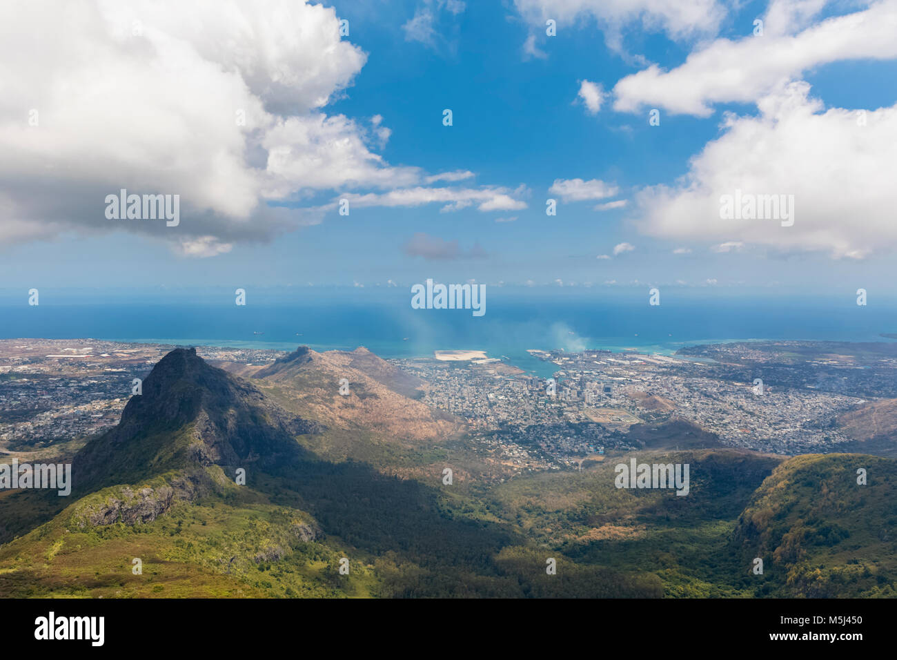 Mauritius, Blick auf die Schnecke Rock und Port Louis Stockfoto