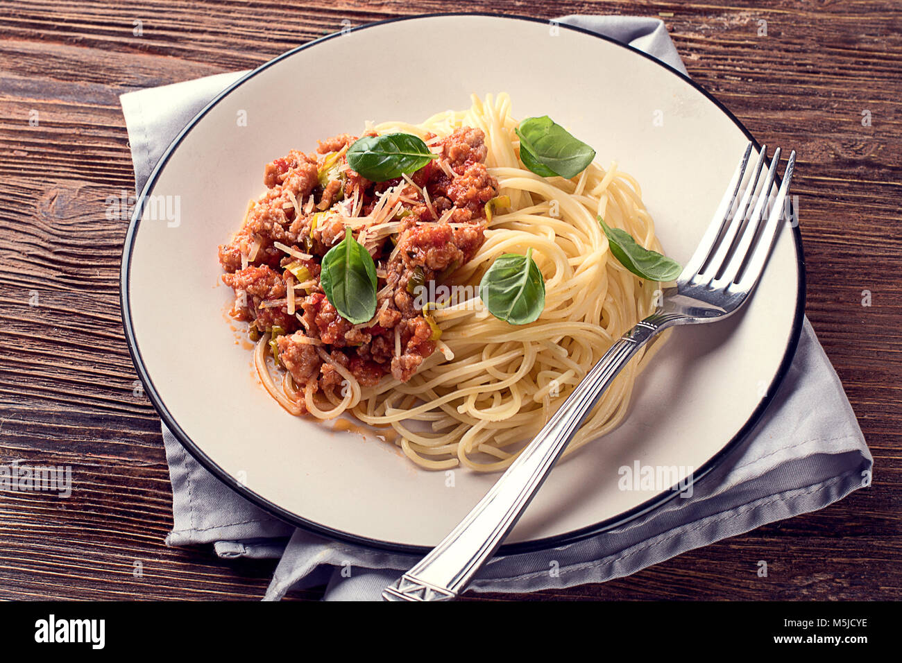 Spaghetti Bolognese. Italienische gesundes Essen. Ansicht von Oben. Stockfoto