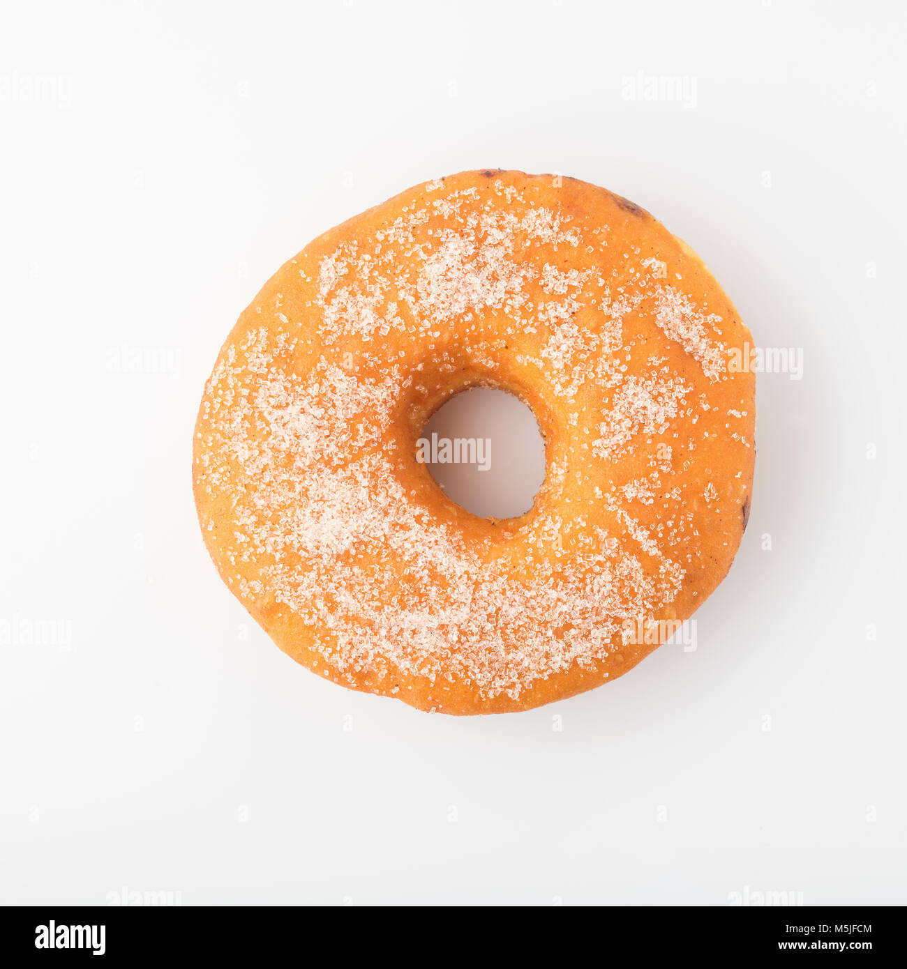 Essen: Blick von oben auf die Zucker überstiegen Donut isoliert auf weißem Hintergrund Stockfoto