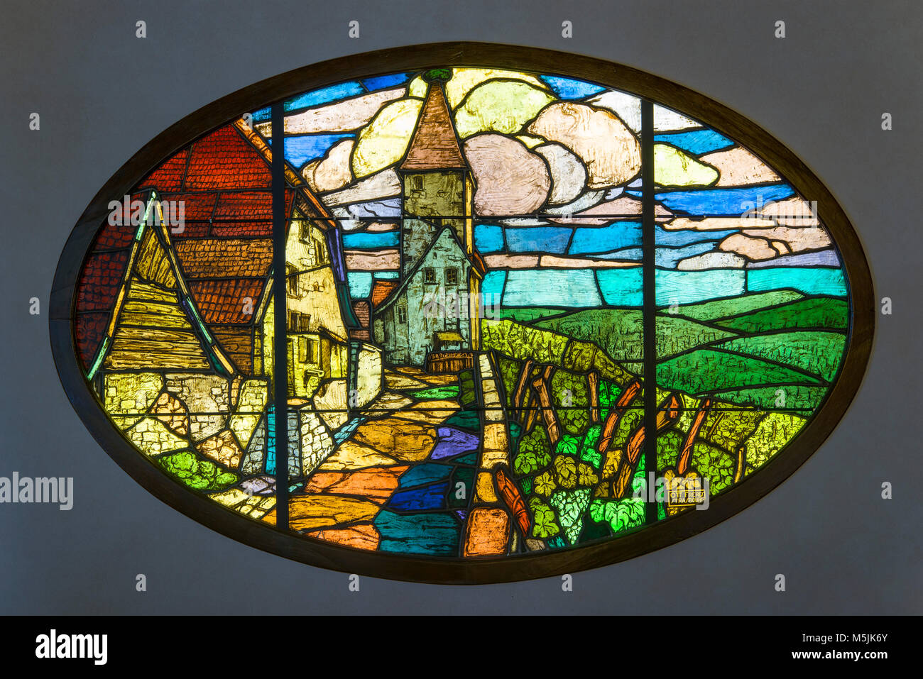 Elsässische Museum Strasbourg, Musée Alsacien, Buntglasfenster von Ott Frères 1938, in Ammerschwihr, Elsass, Frankreich, Europa, Stockfoto