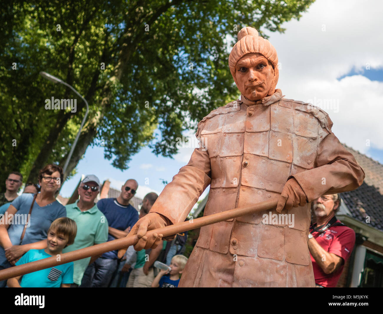 Die lebendigen Statuen Festival gefeiert wurde in der niederländischen Dorf von rolde in der Provinz Drenthe (Niederlande). Das Festival gezählt mit d Stockfoto