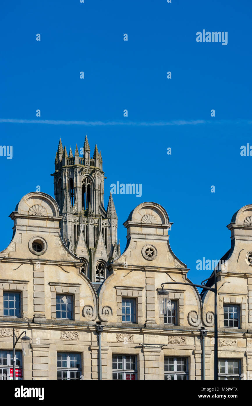 Der hl. Johannes der Täufer Kirche und Architektur in Place Des Héros, Arras, Frankreich Stockfoto