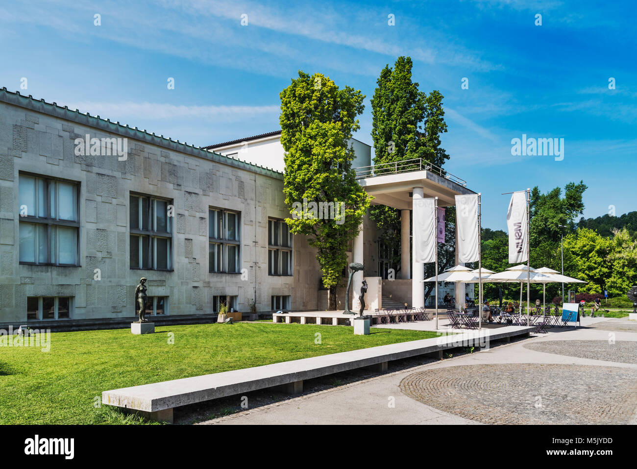 Das Museum für Moderne Kunst (Moderna Galerija) ist in Ljubljana. Das Gebäude wurde 1948 von dem Architekten Edvard Ravnikar, Ljubljana, Slowenien, Eu gebaut Stockfoto