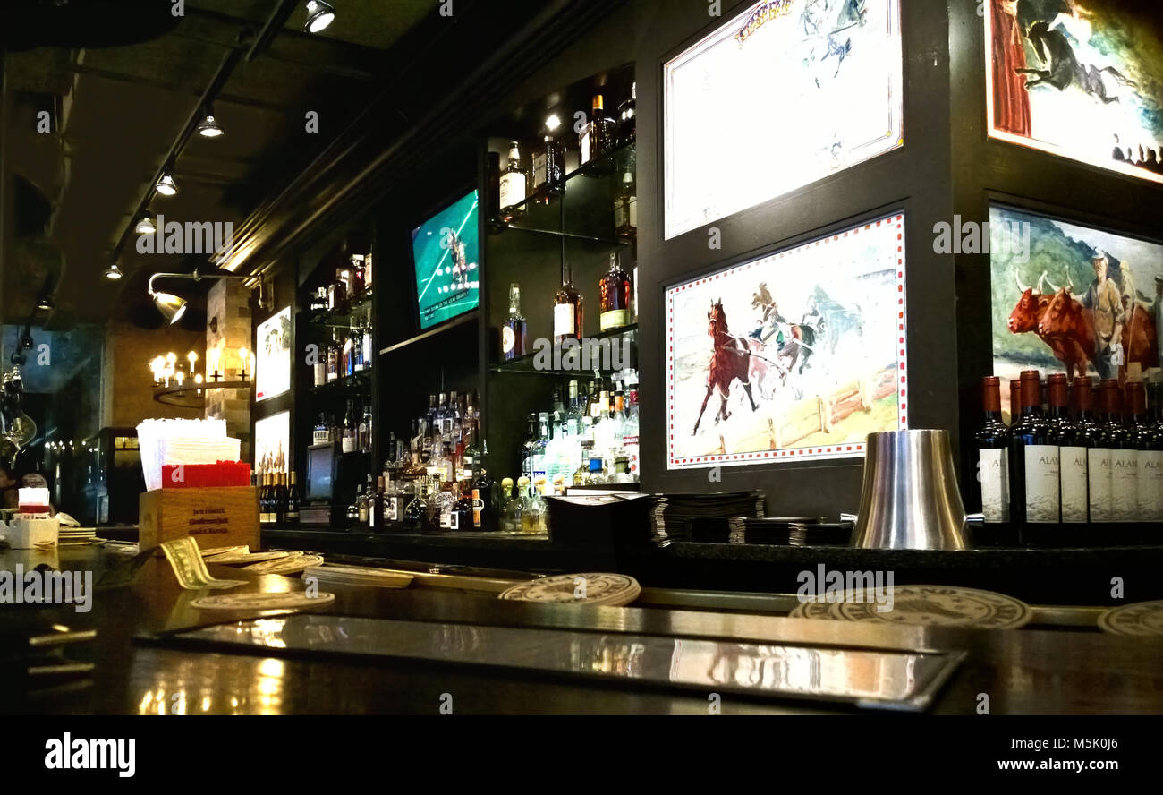 New York, New York, USA. Februar 1, 2018. Innenraum der Heartland Brauerei auf der 5th Avenue auf der unteren Etage des Empire State Building in Midtown Stockfoto