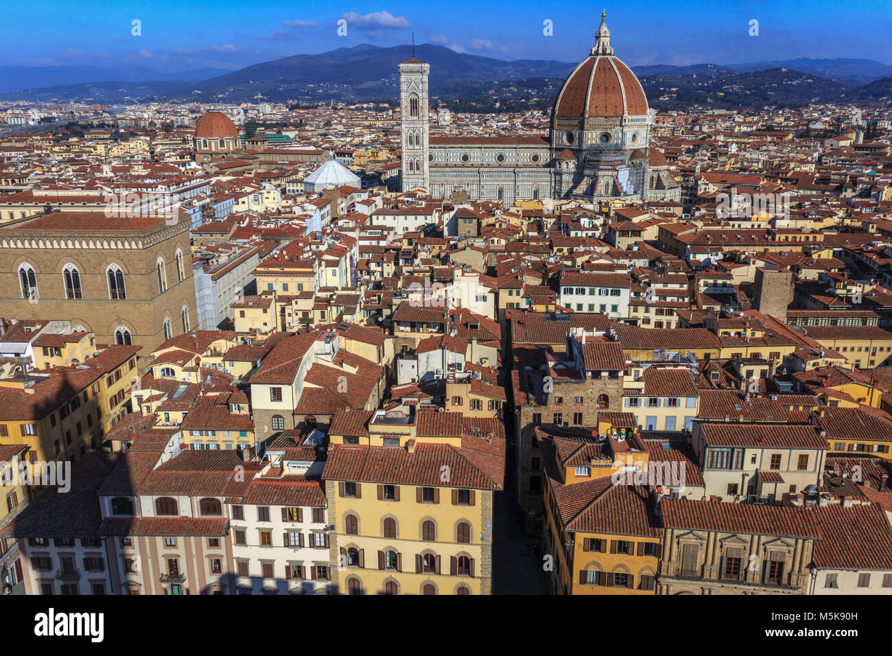 Ansicht von oben auf die Kathedrale von Florenz (Duomo di Firenze) Stockfoto