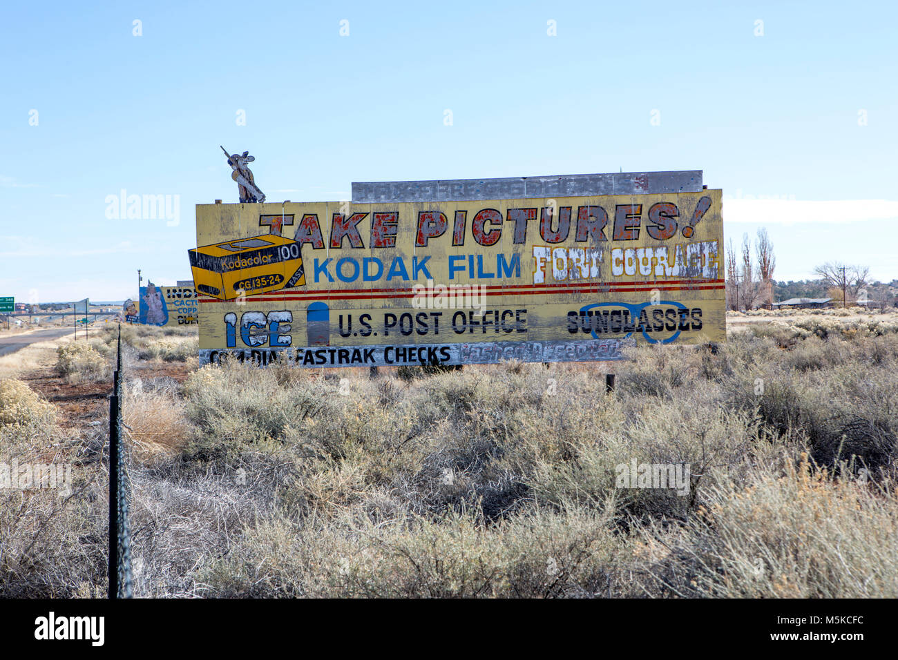 Altes Kodak Werbeschild, in der Nähe einer Autobahn in Mittelwestamerika. Stockfoto